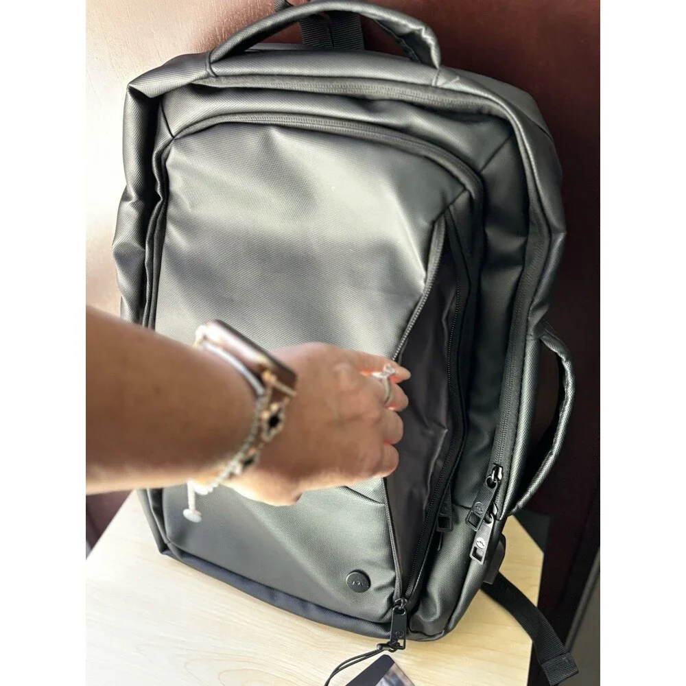 Primo Weekender Laptop Bag Black USB Travel Business Backpack Briefcase Luggage